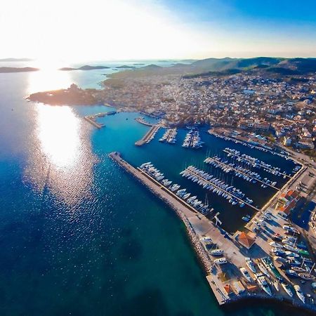 Apartmani Gabriella Vodice Eksteriør billede