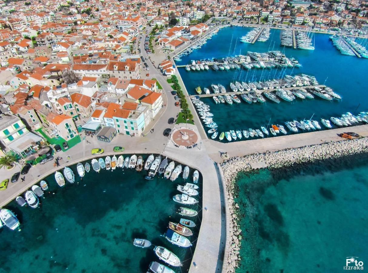 Apartmani Gabriella Vodice Eksteriør billede